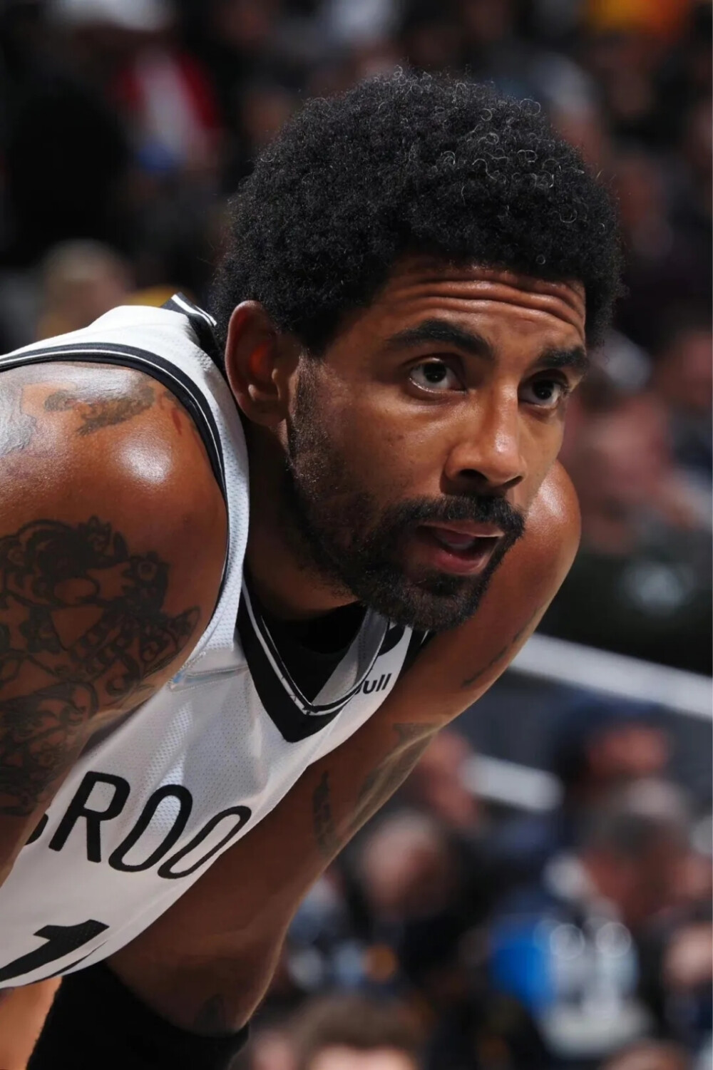 但她从中总 但她从中总