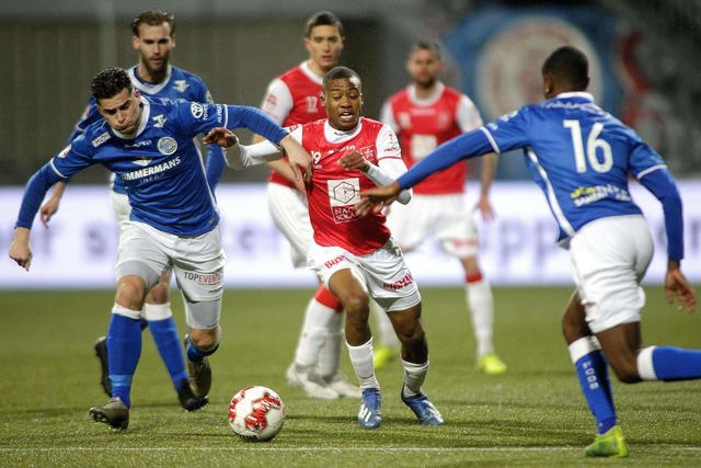 在足球界被 在足球界被