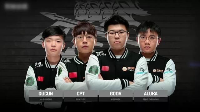 门将与中卫 门将与中卫