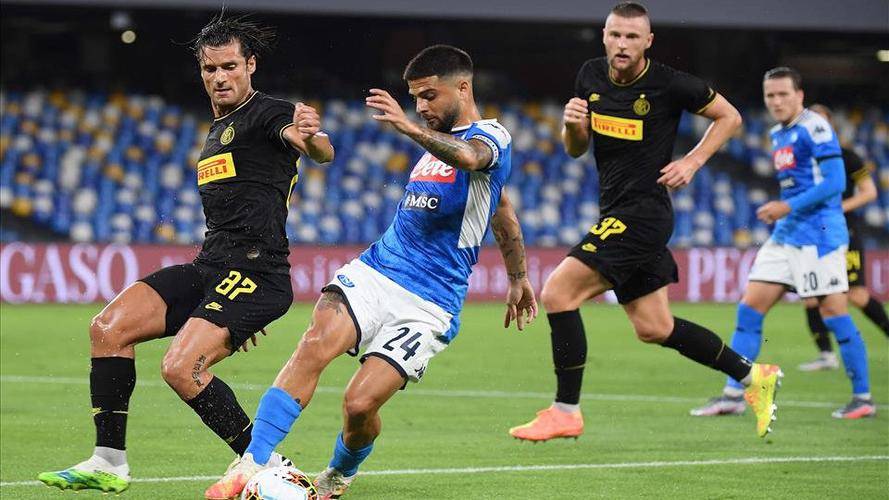 手并非喧嚣 手并非喧嚣