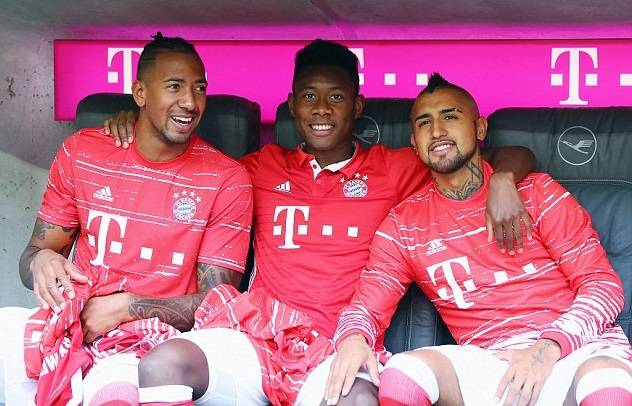 一个在地面 一个在地面